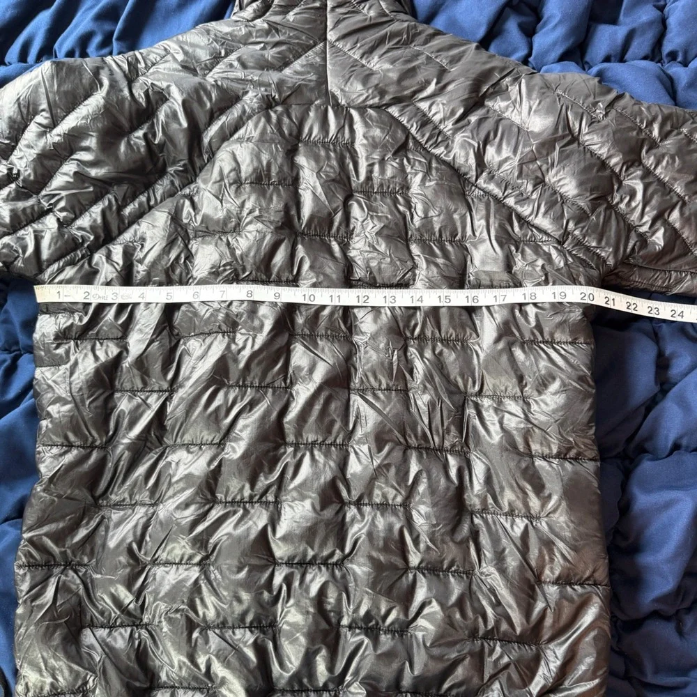 Patagonia Micro Puff Jacket Mens Medium Black Puffer Coat 84065 FA19 Logo